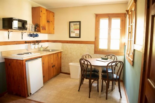 Forest Hill Lodging - image 42