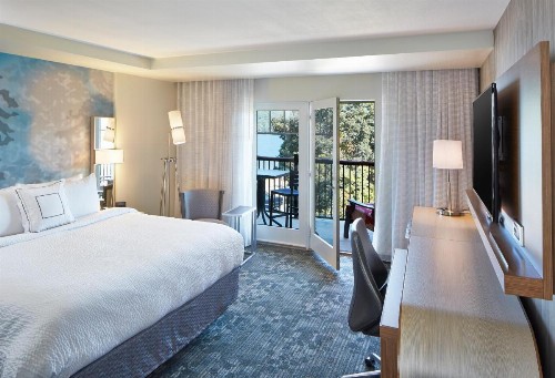 Courtyard by Marriott Lake George - image 13