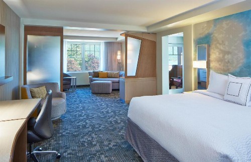 Courtyard by Marriott Lake George - image 18
