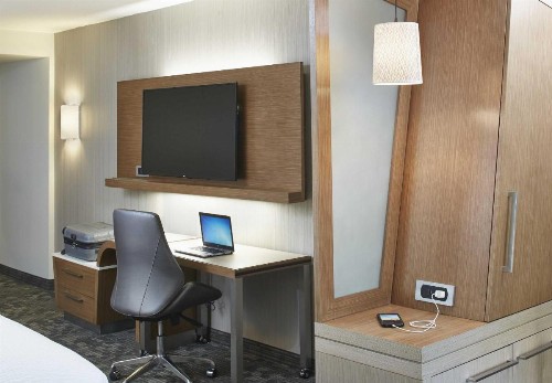 Courtyard by Marriott Lake George - image 20
