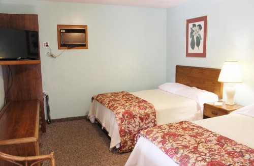 Barberry Court Motel - image 21