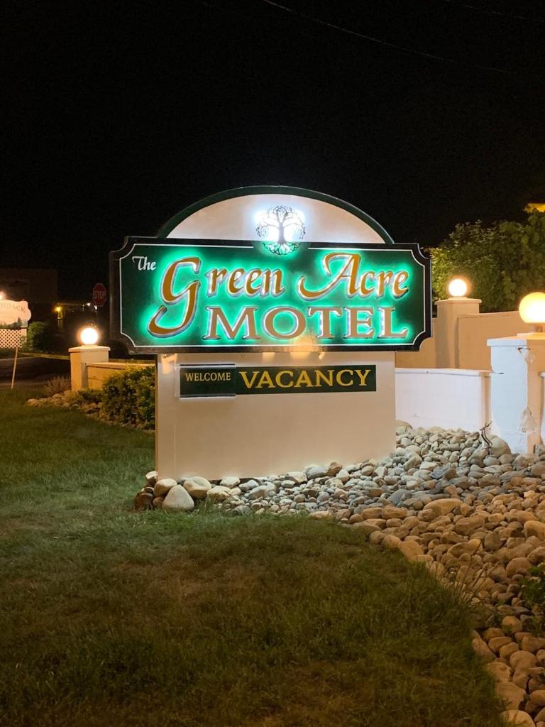 Green Acres Motel - image 2
