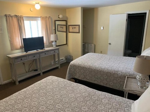 Green Acres Motel - image 44