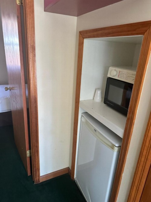 Mohican Resort Motel Conveniently located to all Adirondack attractions - image 27