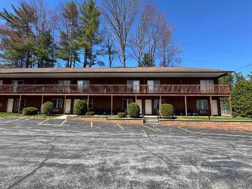 Mohican Resort Motel Conveniently located to all Adirondack attractions - image 28