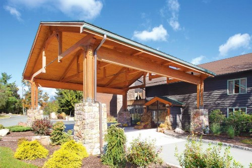 Split Rock Resort - image 2