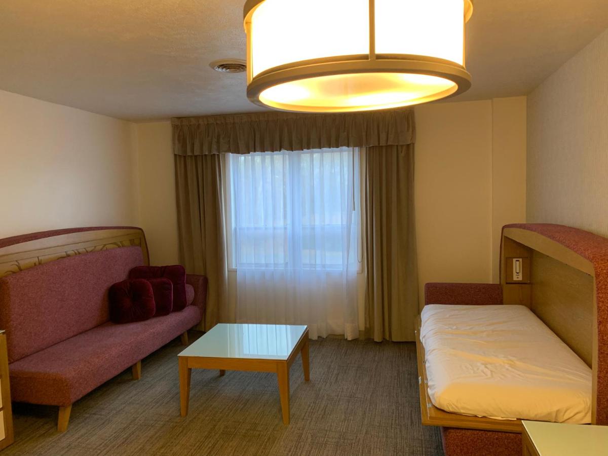 Split Rock Resort - image 6