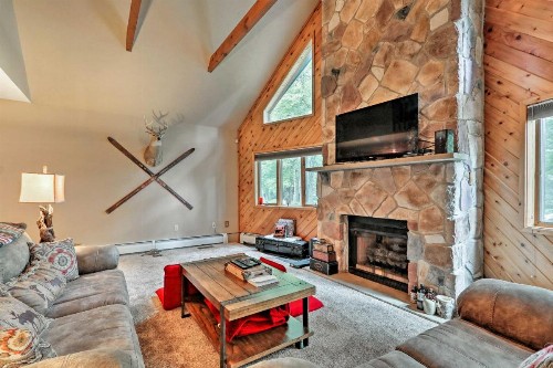 Pocono Mountains Home with Pvt Hot Tub and Grill! - image 9