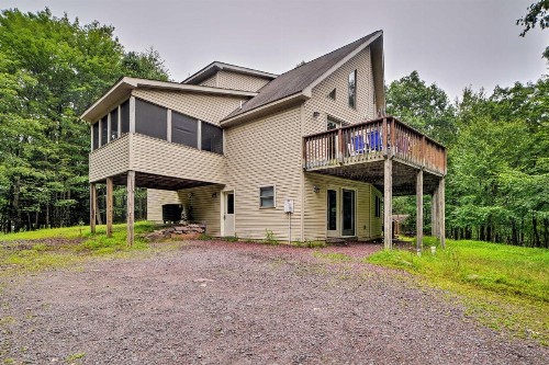 Lake Harmony Home with Hot Tub Deck and Game Room