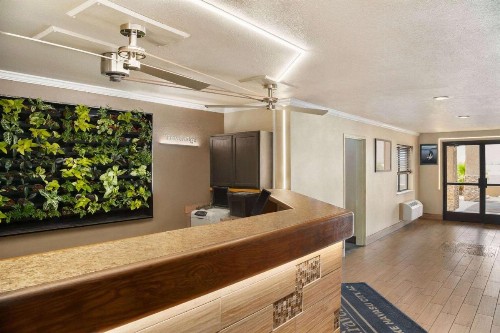 Travelodge by Wyndham Lake Havasu - image 6