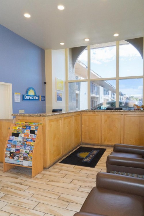 Days Inn by Wyndham Lake Havasu - image 21