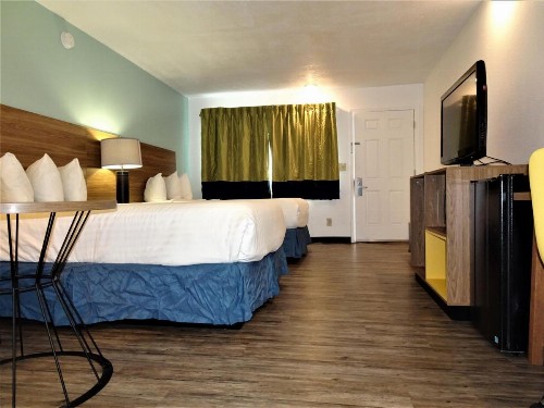 Days Inn by Wyndham Lake Havasu - image 32
