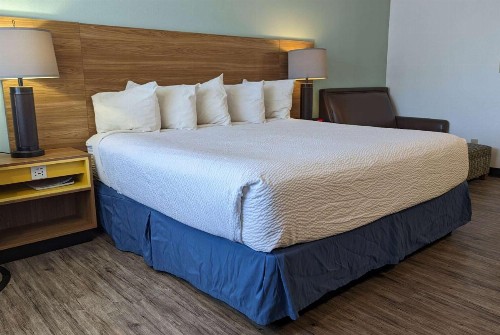 Days Inn by Wyndham Lake Havasu - image 42