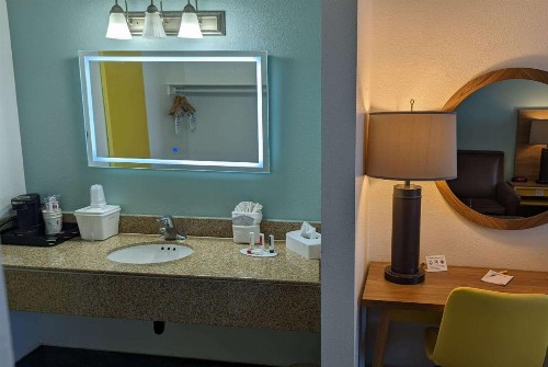 Days Inn by Wyndham Lake Havasu - image 48