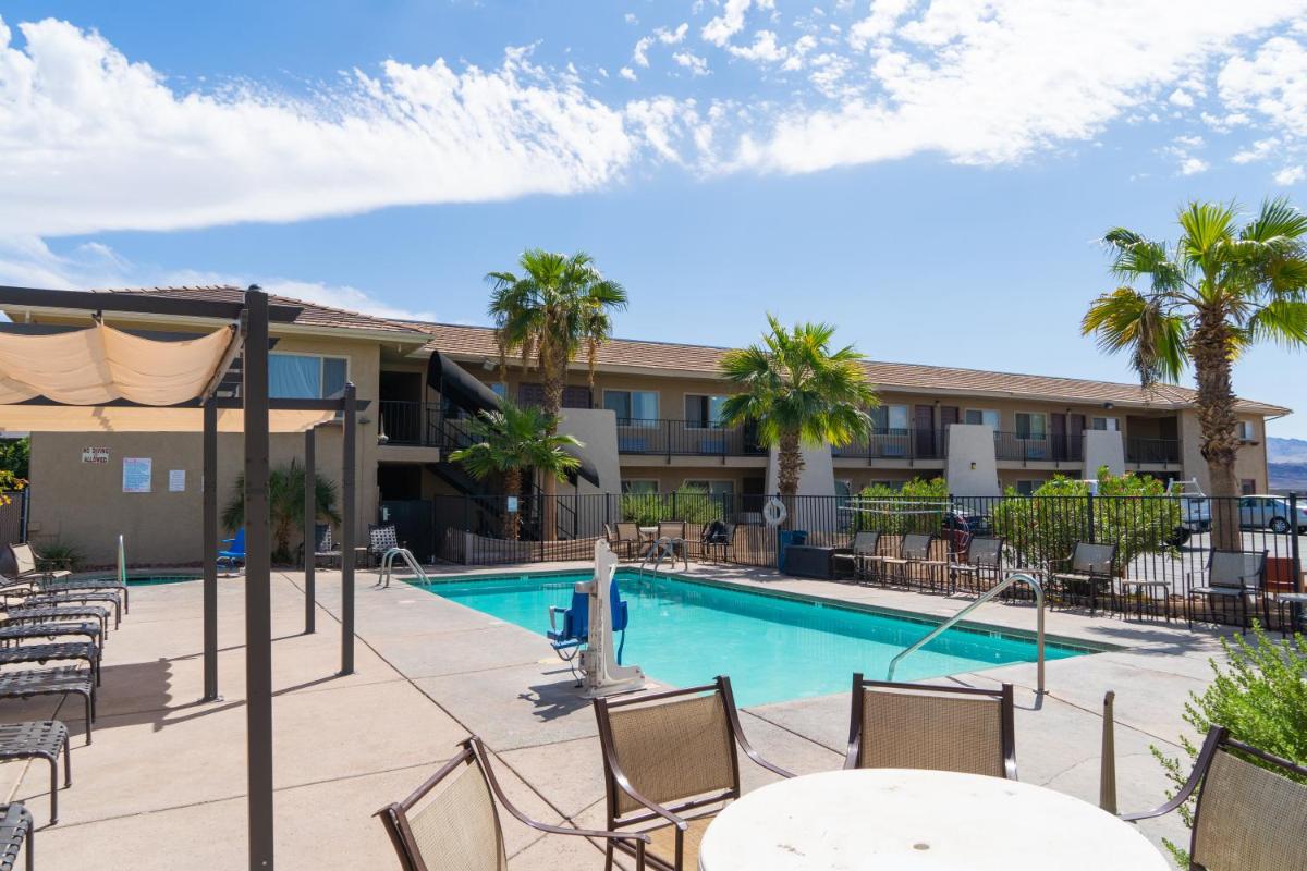 Days Inn by Wyndham Lake Havasu - image 6