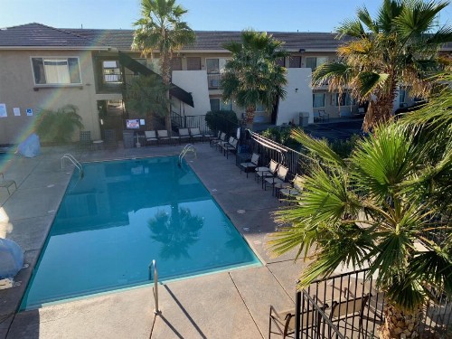 Days Inn by Wyndham Lake Havasu - image 7