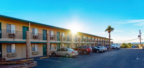 Windsor Inn Lake Havasu City - image 21