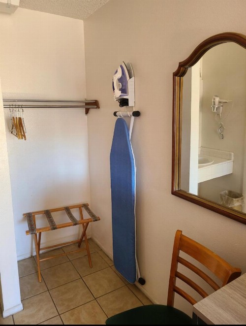 Windsor Inn Lake Havasu City - image 44