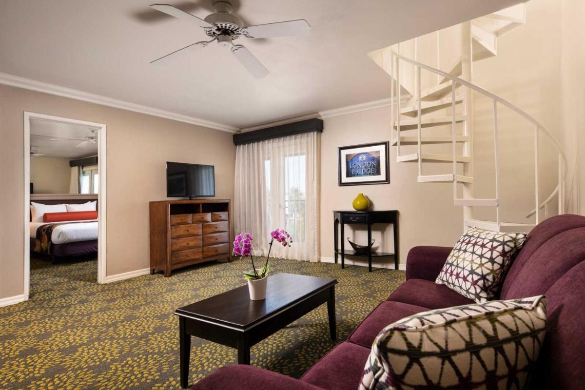 London Bridge Resort - image 2