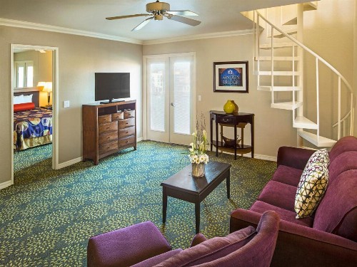 London Bridge Resort - image 8