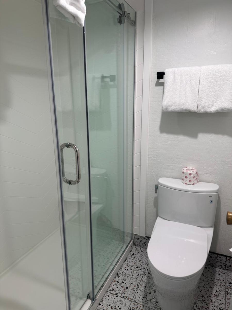 BridgeWater Hotel - image 7
