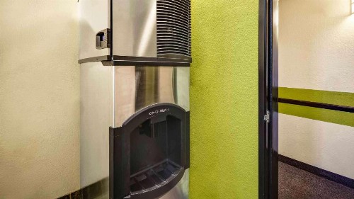 Motel 6-Lake Havasu AZ - Lakeside - image 22