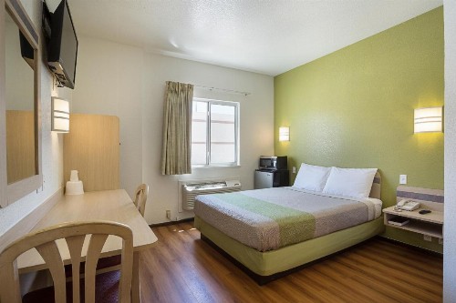 Motel 6-Lake Havasu AZ - Lakeside - image 25