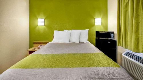 Motel 6-Lake Havasu AZ - Lakeside - image 8