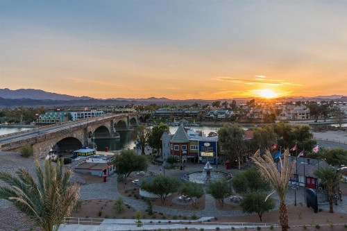 Holiday Inn Express & Suites Lake Havasu - London Bridge an IHG Hotel - image 48