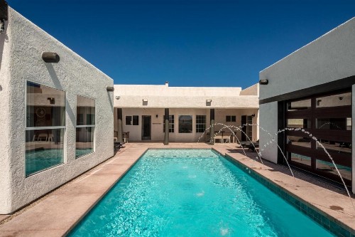Pet Friendly - Sleeps 23 - Two Casitas - Amazing Yard - Heated Pool & Spa - Shoshone - image 10
