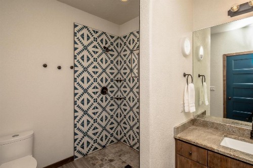 Pet Friendly - Sleeps 23 - Two Casitas - Amazing Yard - Heated Pool & Spa - Shoshone - image 19