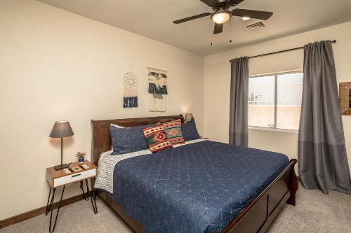 Pet Friendly - Sleeps 23 - Two Casitas - Amazing Yard - Heated Pool & Spa - Shoshone - image 20