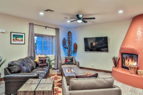 Pet Friendly - Sleeps 23 - Two Casitas - Amazing Yard - Heated Pool & Spa - Shoshone - image 31
