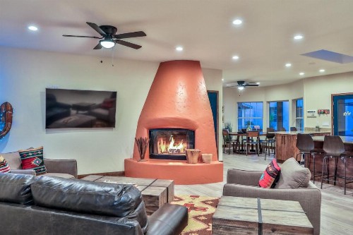 Pet Friendly - Sleeps 23 - Two Casitas - Amazing Yard - Heated Pool & Spa - Shoshone - image 32