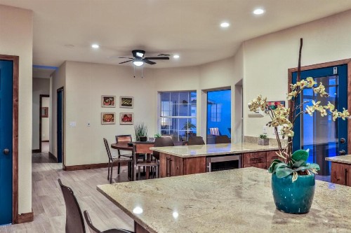 Pet Friendly - Sleeps 23 - Two Casitas - Amazing Yard - Heated Pool & Spa - Shoshone - image 34