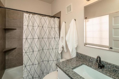 Pet Friendly - Sleeps 23 - Two Casitas - Amazing Yard - Heated Pool & Spa - Shoshone - image 47