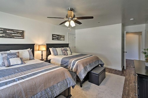 Modern Home - Walk to Lake Havasu and London Bridge! - image 11