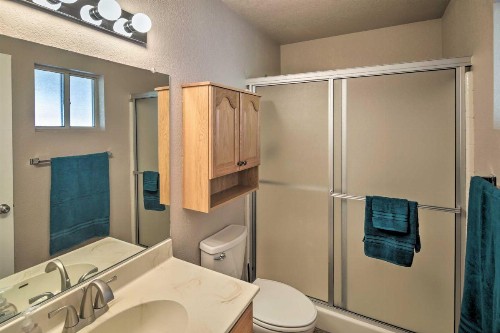 Family Home with Boat Parking - 3 Mi to Lake Havasu! - image 10