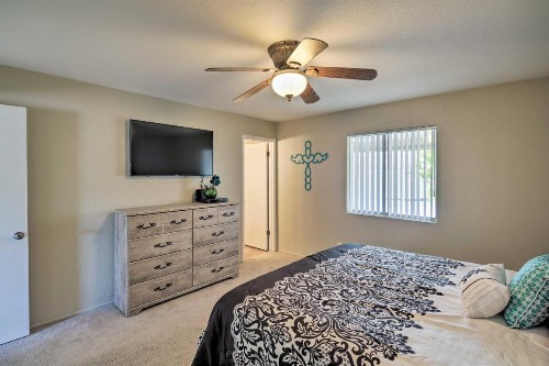 Family Home with Boat Parking - 3 Mi to Lake Havasu! - image 8