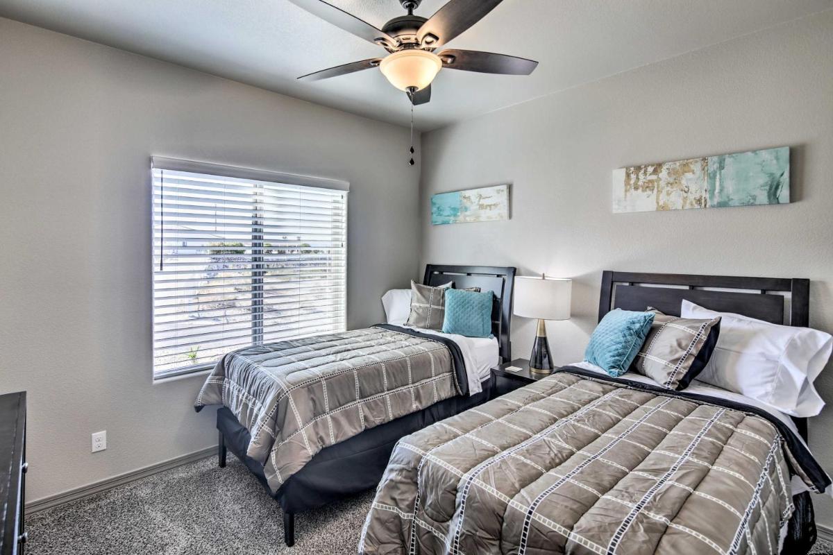 Upscale Havasu Home - Private Pool RV Garage - image 4