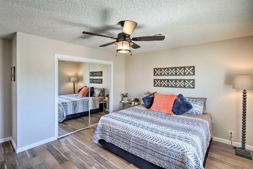 Updated Home with Patio 5 Mins to Lake Havasu! - image 11