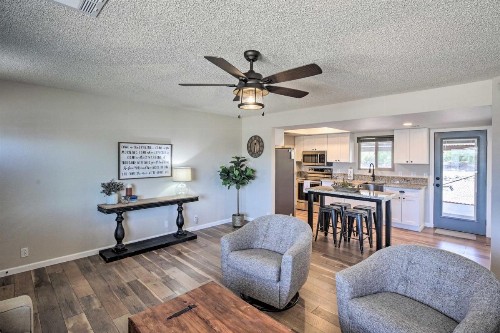 Updated Home with Patio 5 Mins to Lake Havasu! - image 6