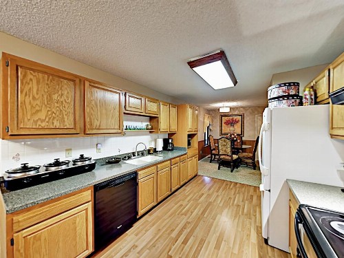 Dogwood House Home - image 3