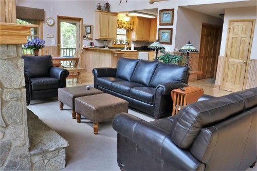 Mountain Laurel Lodge - image 12