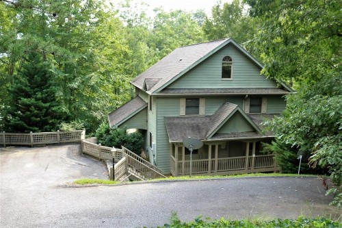 Mountain Laurel Lodge - image 2