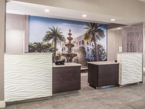 La Quinta by Wyndham Orlando Lake Mary - image 13