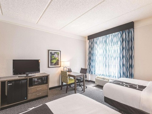 La Quinta by Wyndham Orlando Lake Mary - image 19