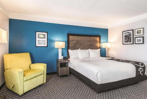La Quinta by Wyndham Orlando Lake Mary - image 26