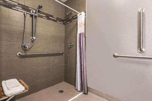 La Quinta by Wyndham Orlando Lake Mary - image 30