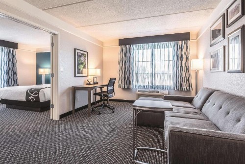 La Quinta by Wyndham Orlando Lake Mary - image 33